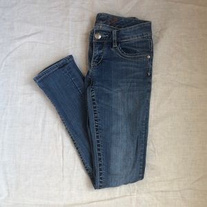 Seven7 size 25 skinny jeans